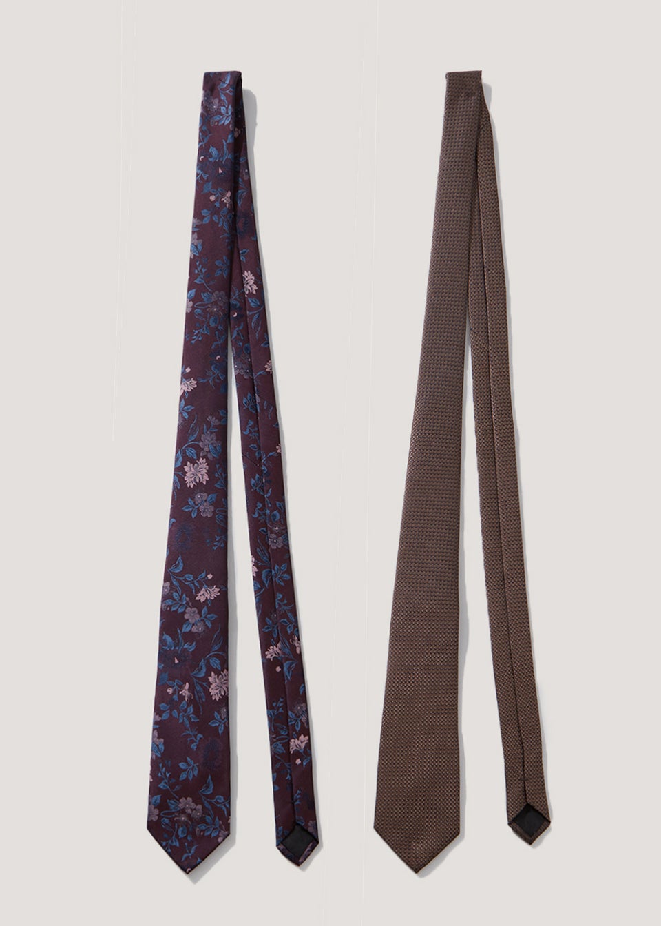 Taylor & Wright 2 Pack Plain & Floral Ties