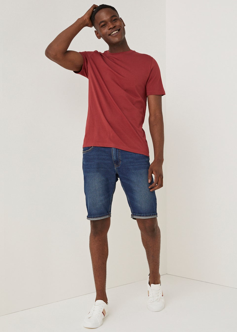 Red top and shorts online