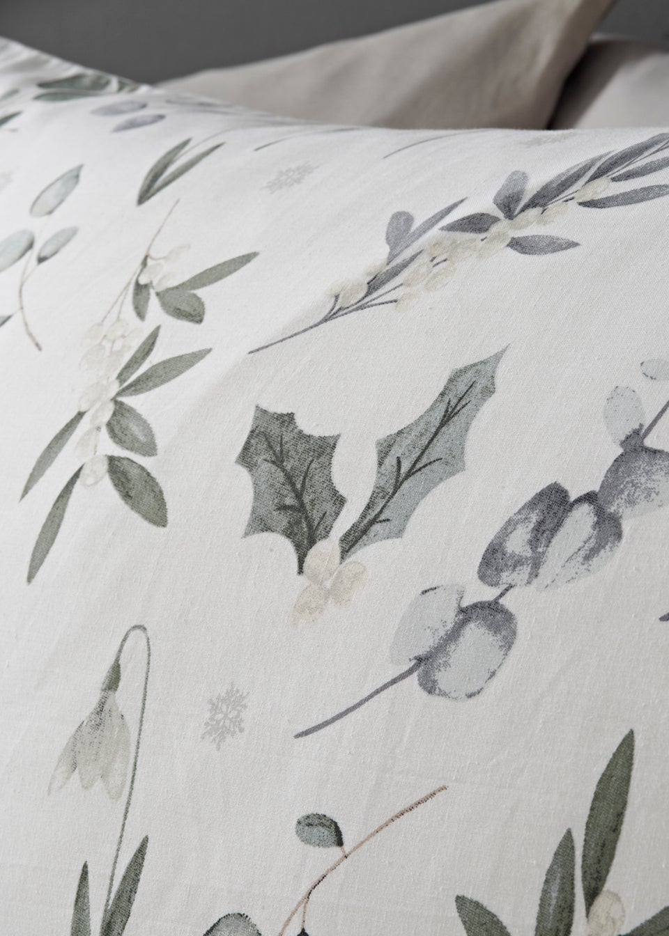 Eucalyptus Foliage Christmas Duvet Cover