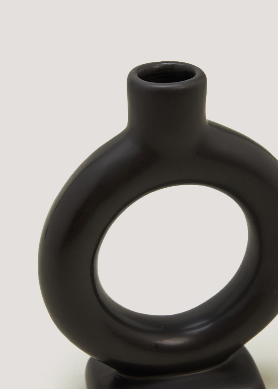 Black Round Candle Holder (10.5cm x 5cm x 14cm)
