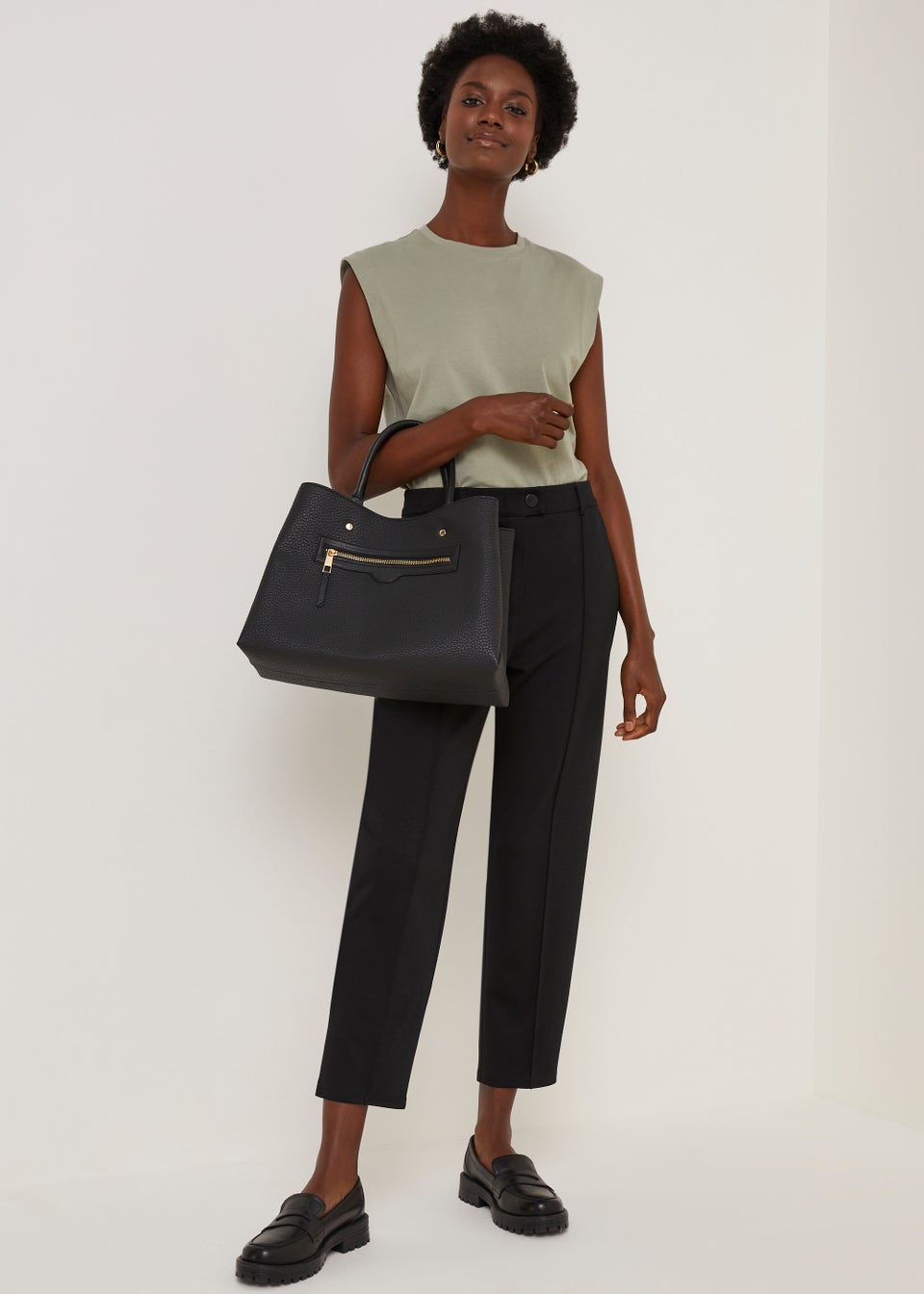 Black tote bag with compartments deals