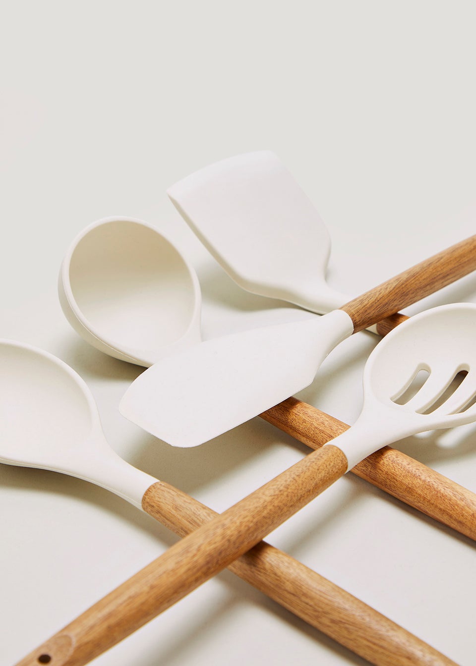Off White Acacia Ladle (30cm x 8cm)