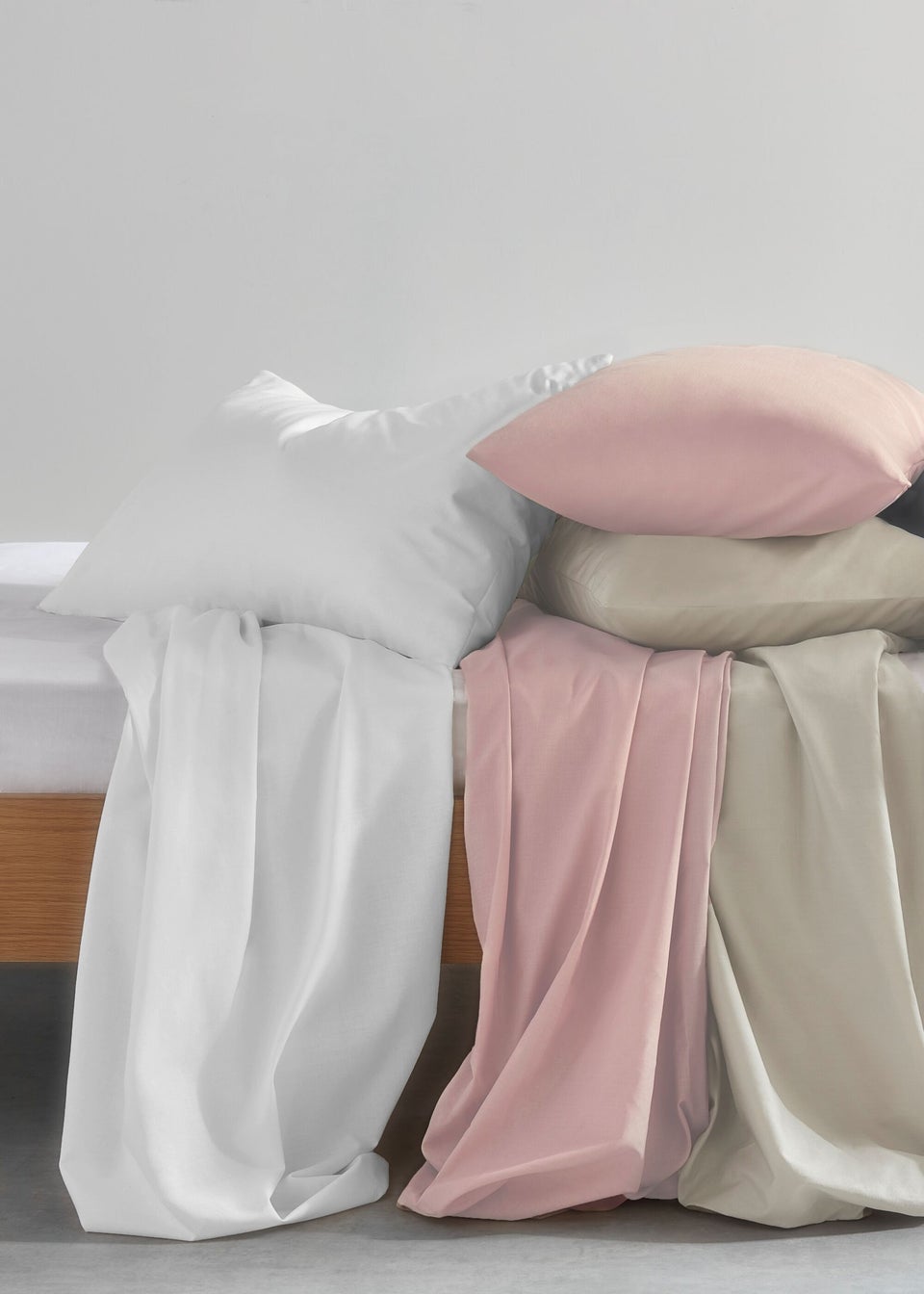 White 100% Cotton Housewife Pillowcase Pair (200 Thread)