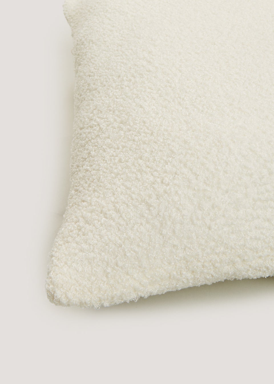Cream Boucle Cushion (43cm x 43cm)