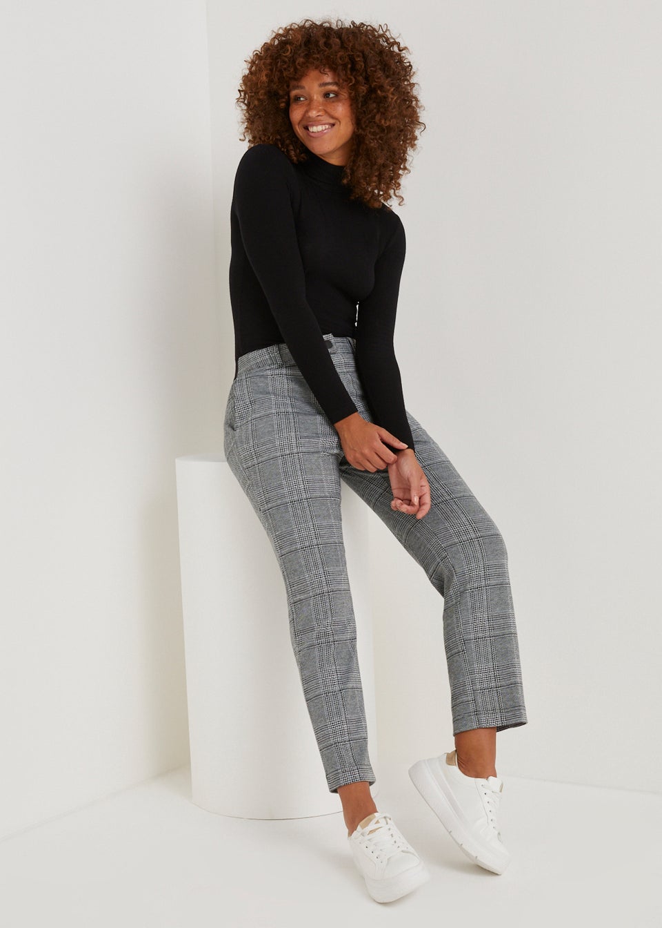 Share more than 141 checked trousers women super hot