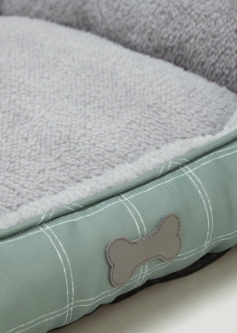 Green Check Pet Bed (Small-Medium)