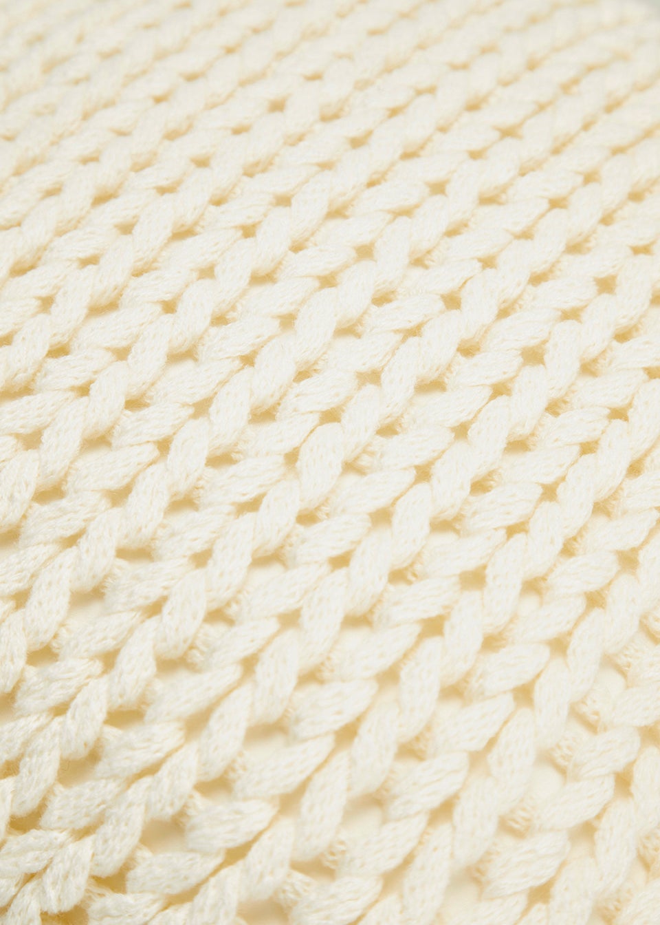 Cream Chunky Knit Cushion (43cm x 43cm)