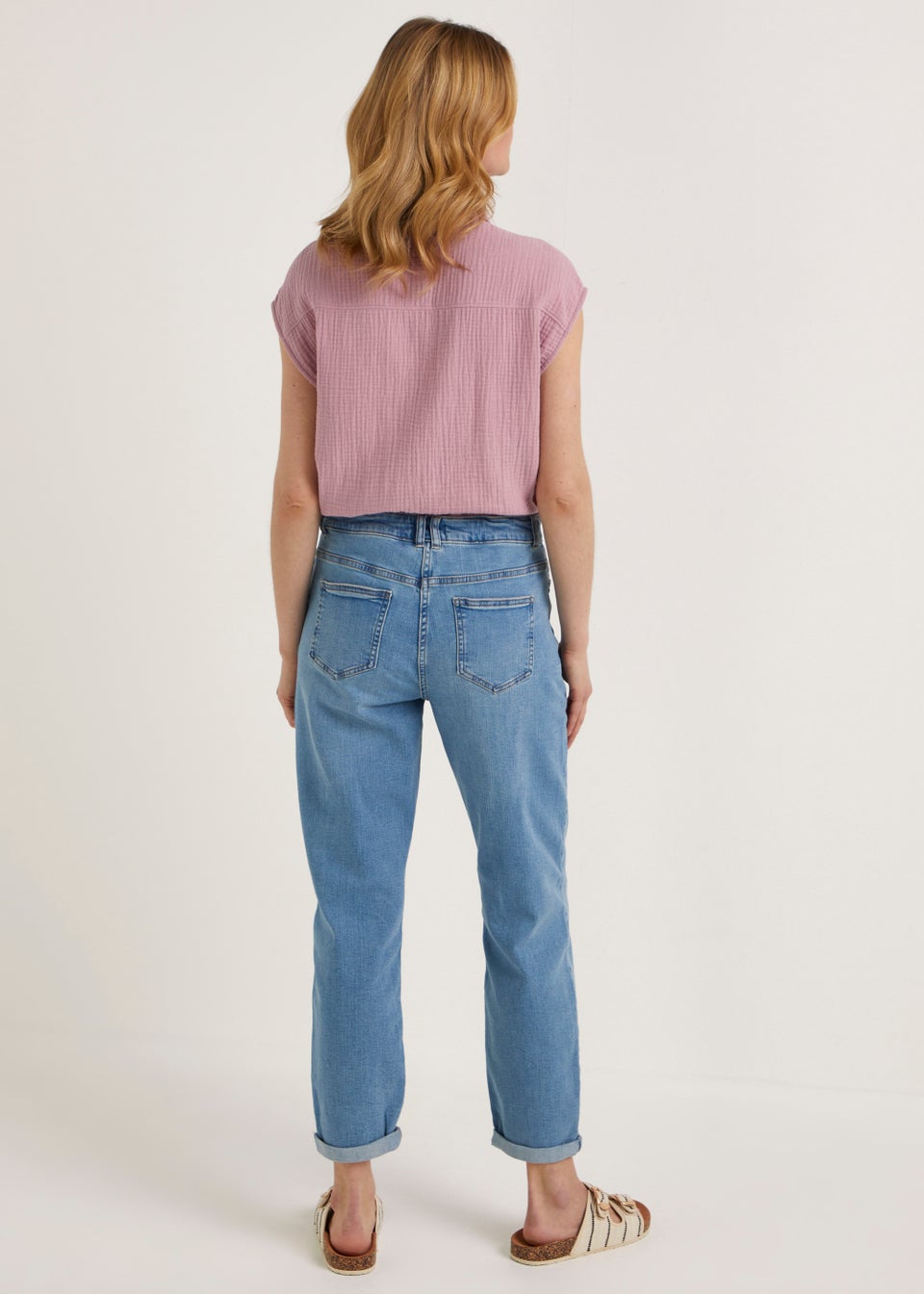 Boyfriend jeans with patches 2025