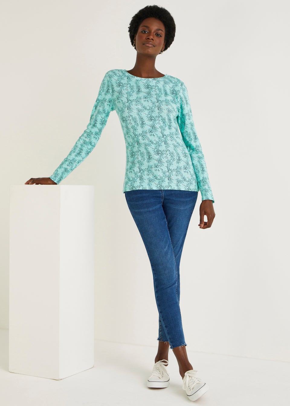 Mint green long sleeve top store