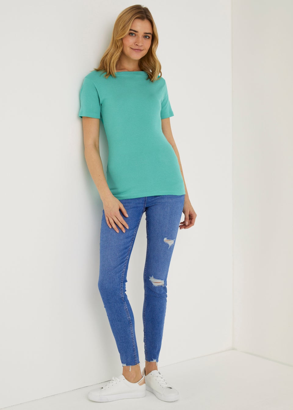 Turquoise Essential T-Shirt