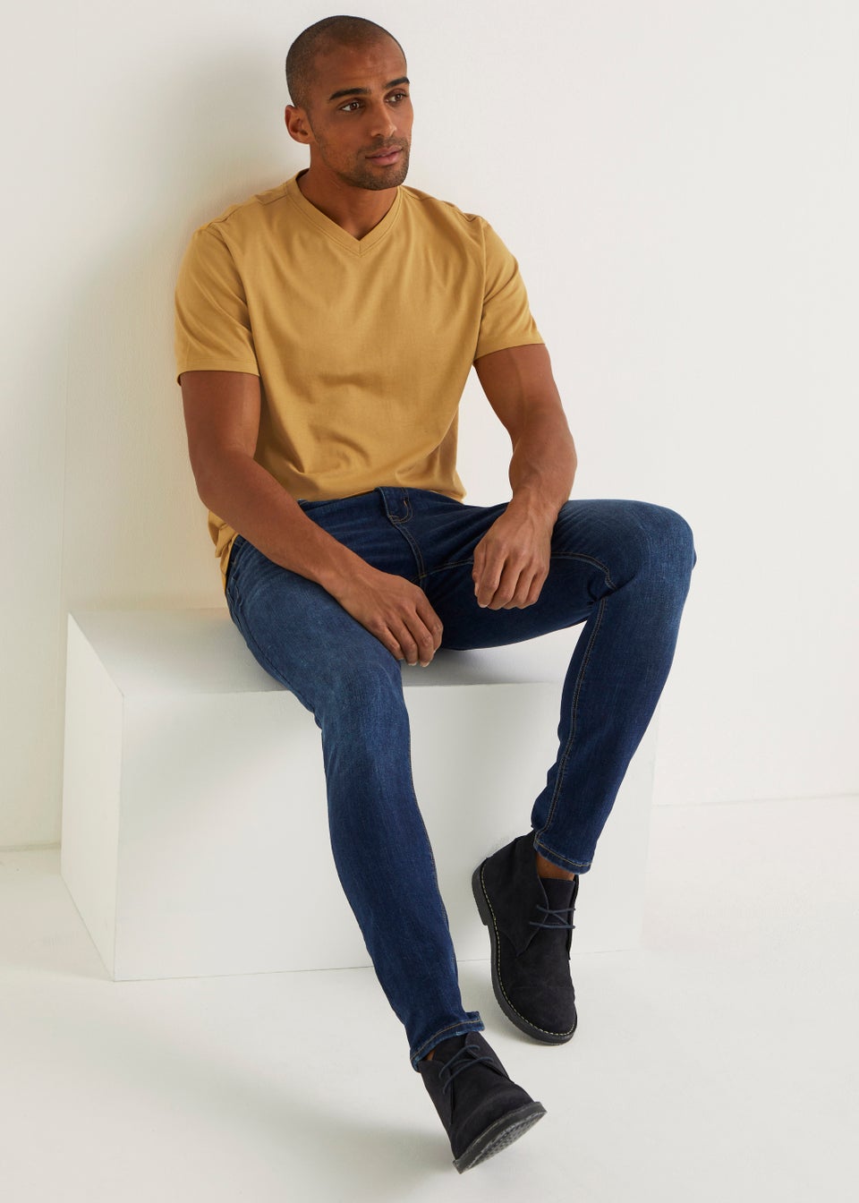 Mustard t sales shirt outfit