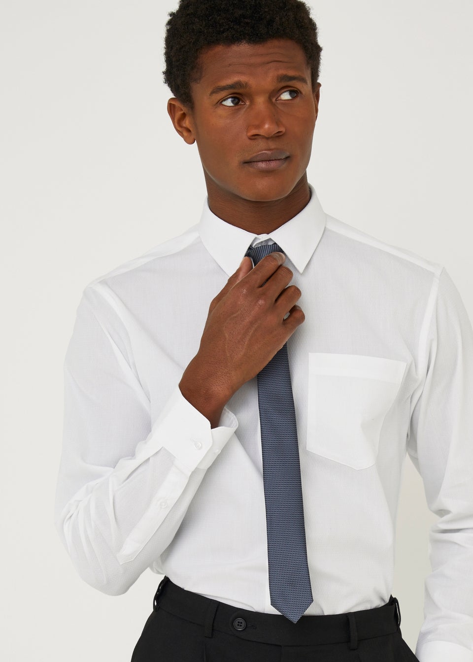 Taylor & Wright White Textured Regular Fit Shirt & Tie Set