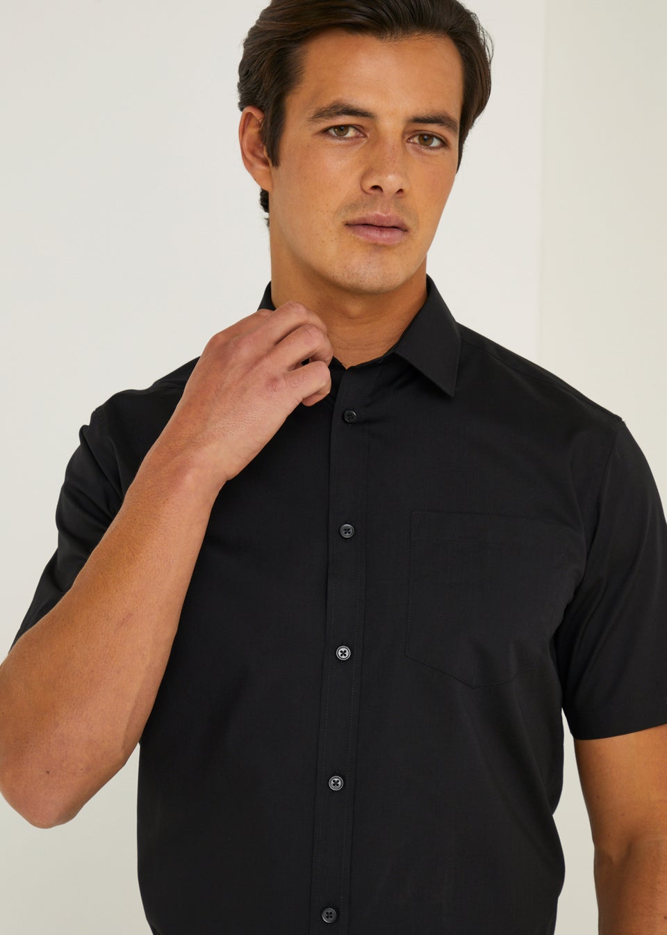 Taylor & Wright Black Easy Care Short Sleeve Shirt