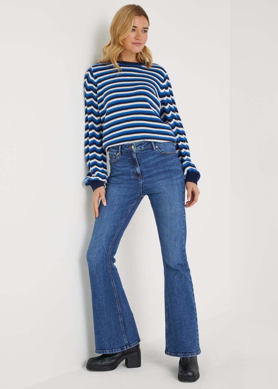 Bell bottom jeans for petites sale