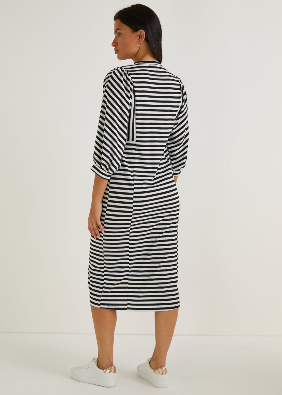 H and m black deals and white striped dress