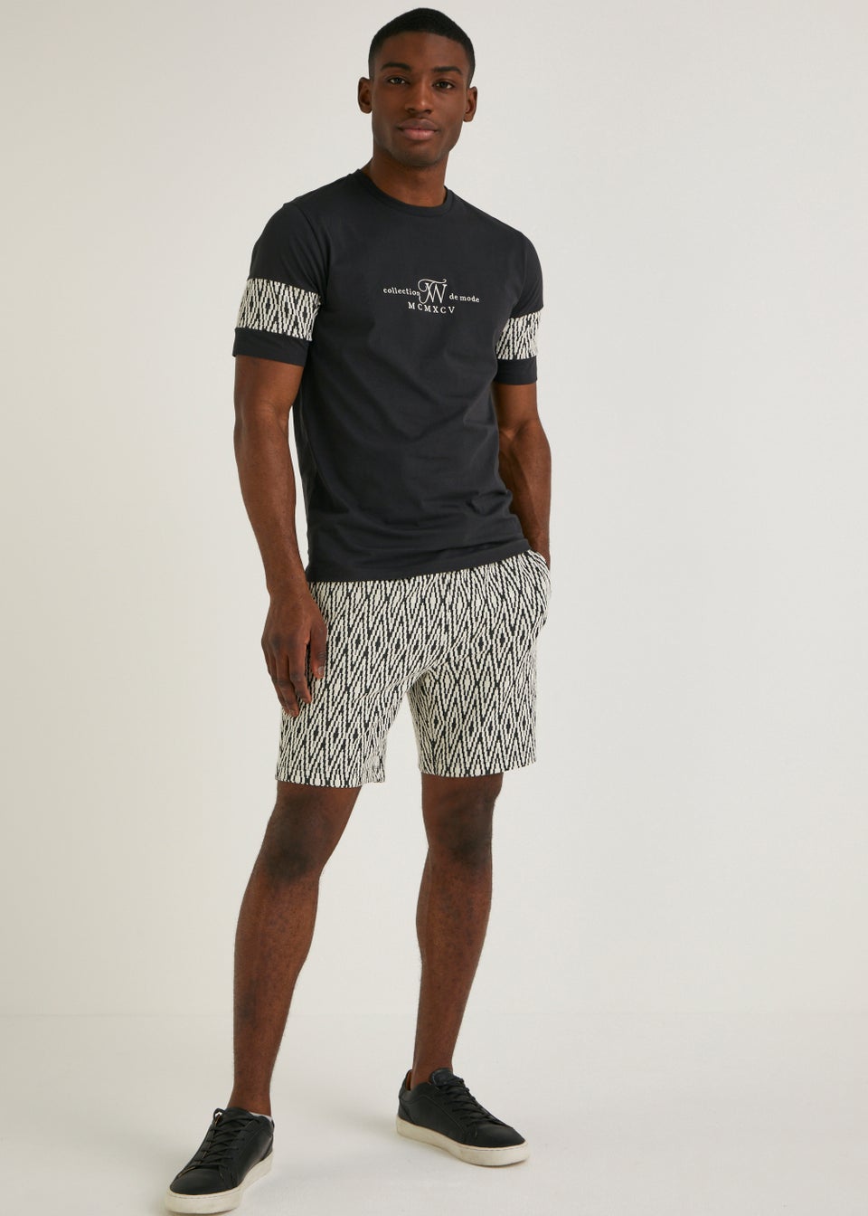 T&W Black Zigzag T-Shirt