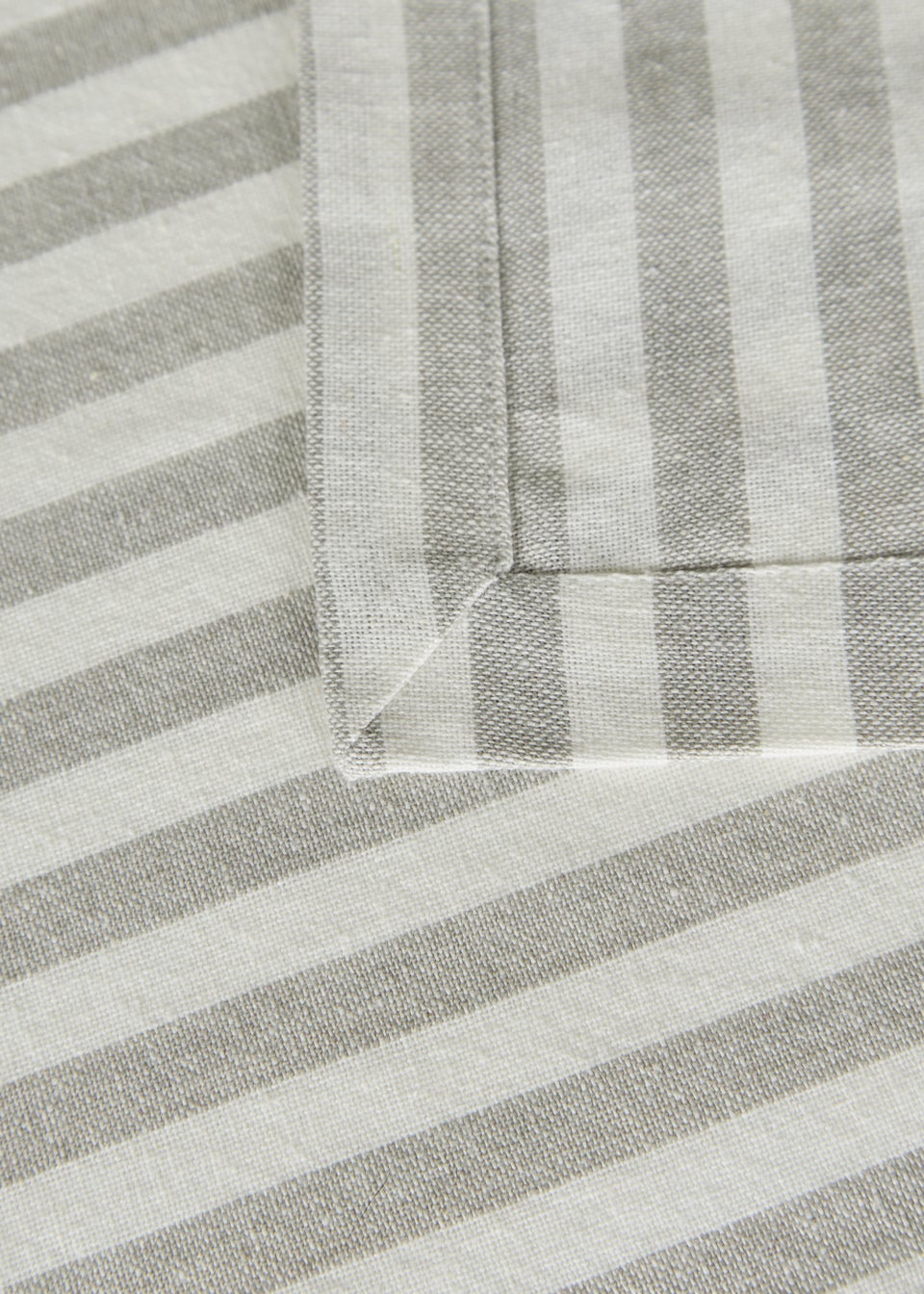 Blue & White Stripe Tablecloth (220cm x 137cm)