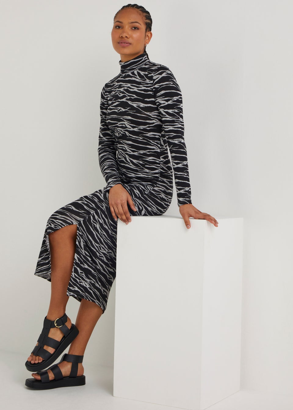 Matalan grey dress sale