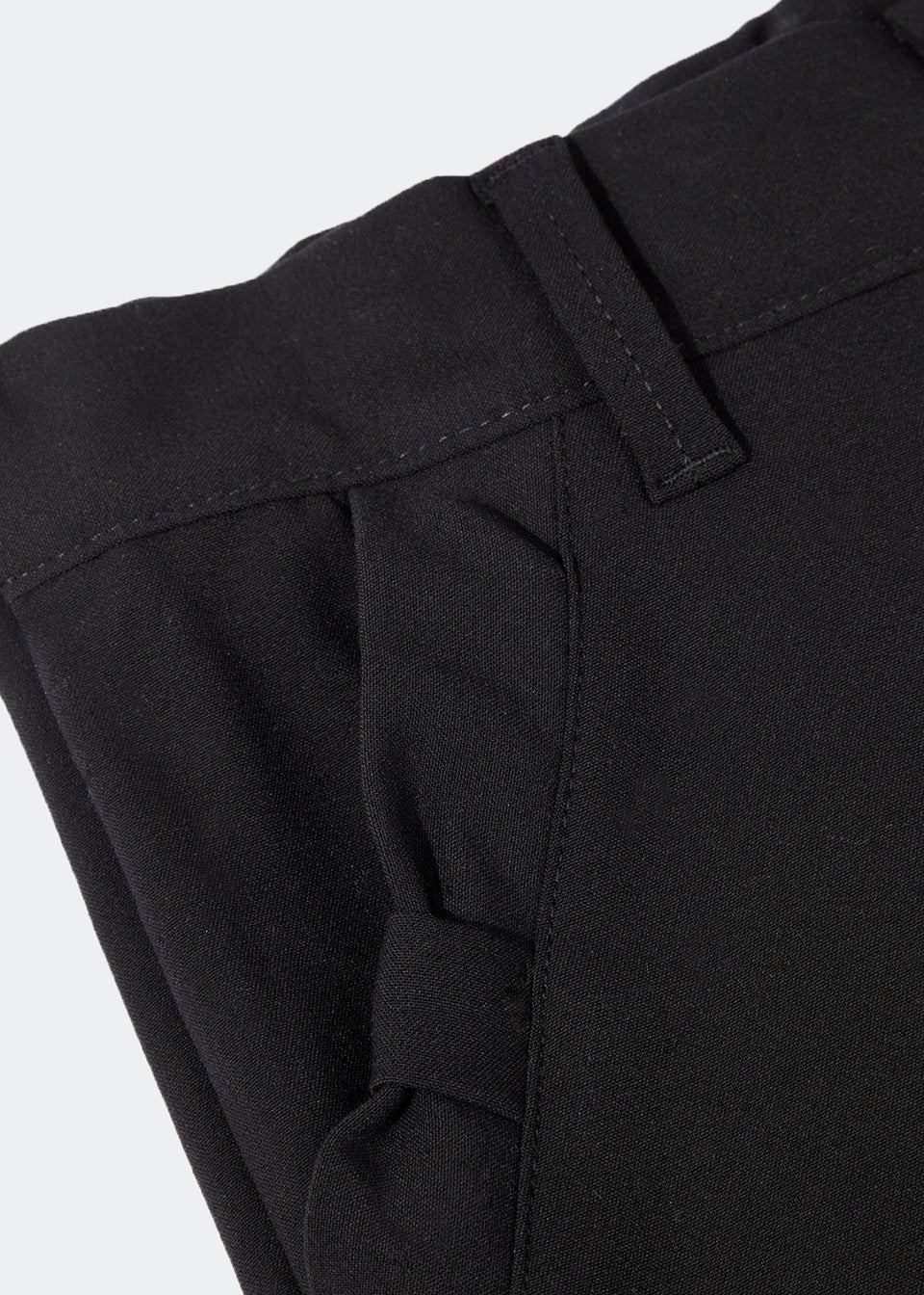 50% OFF on Tulsattva Women Black Solid Slim Fit Flat-Front Trousers on  Myntra | PaisaWapas.com