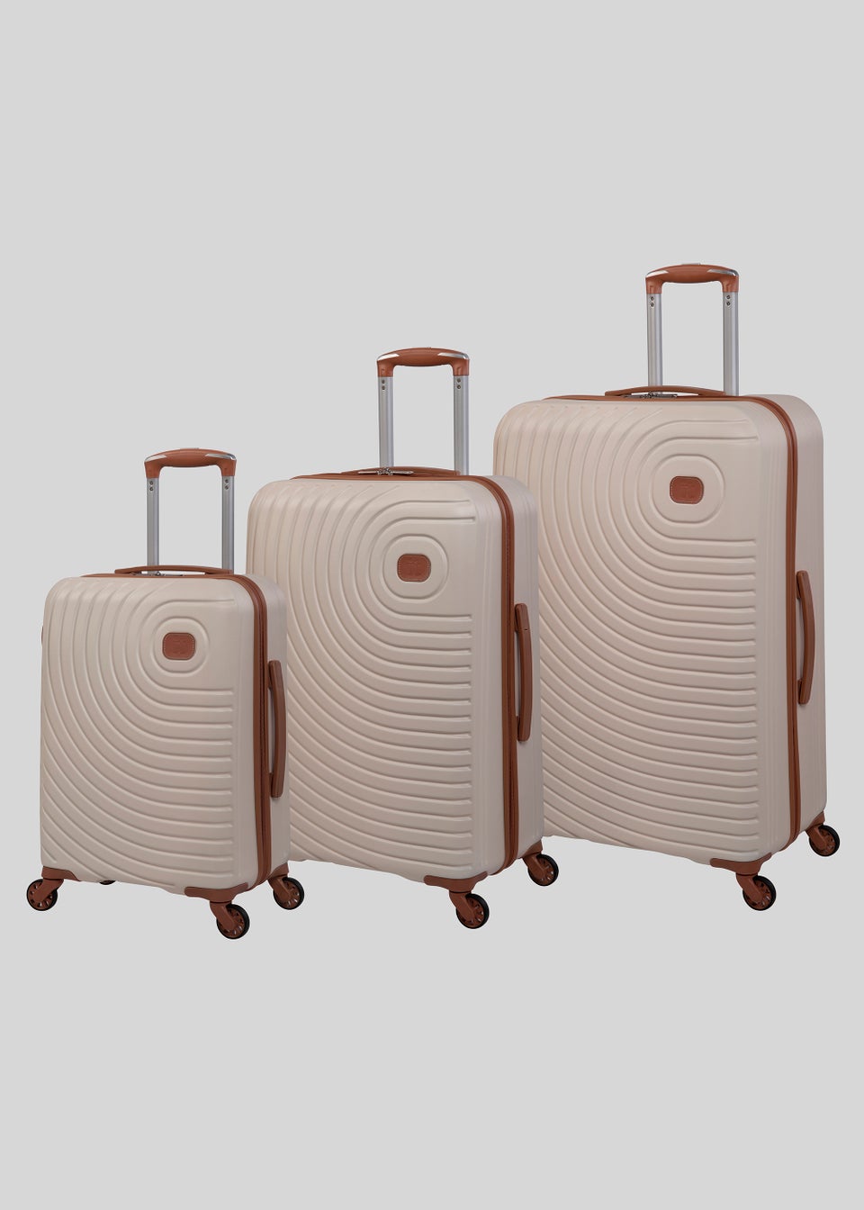 IT Luggage Cream Hard Shell Suitcase