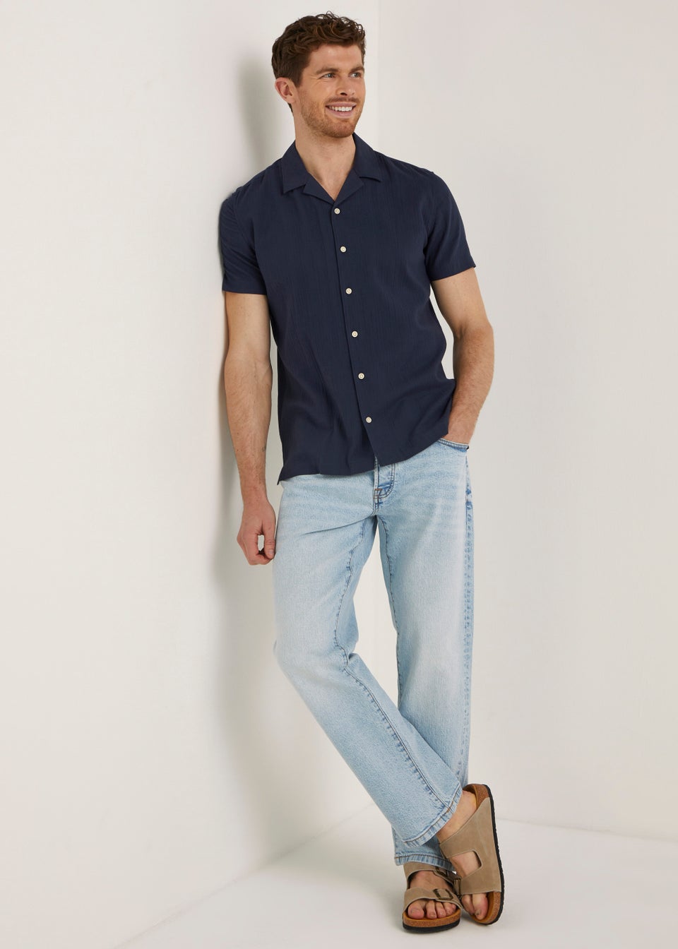 Vintage Light Wash Straight Fit Jeans