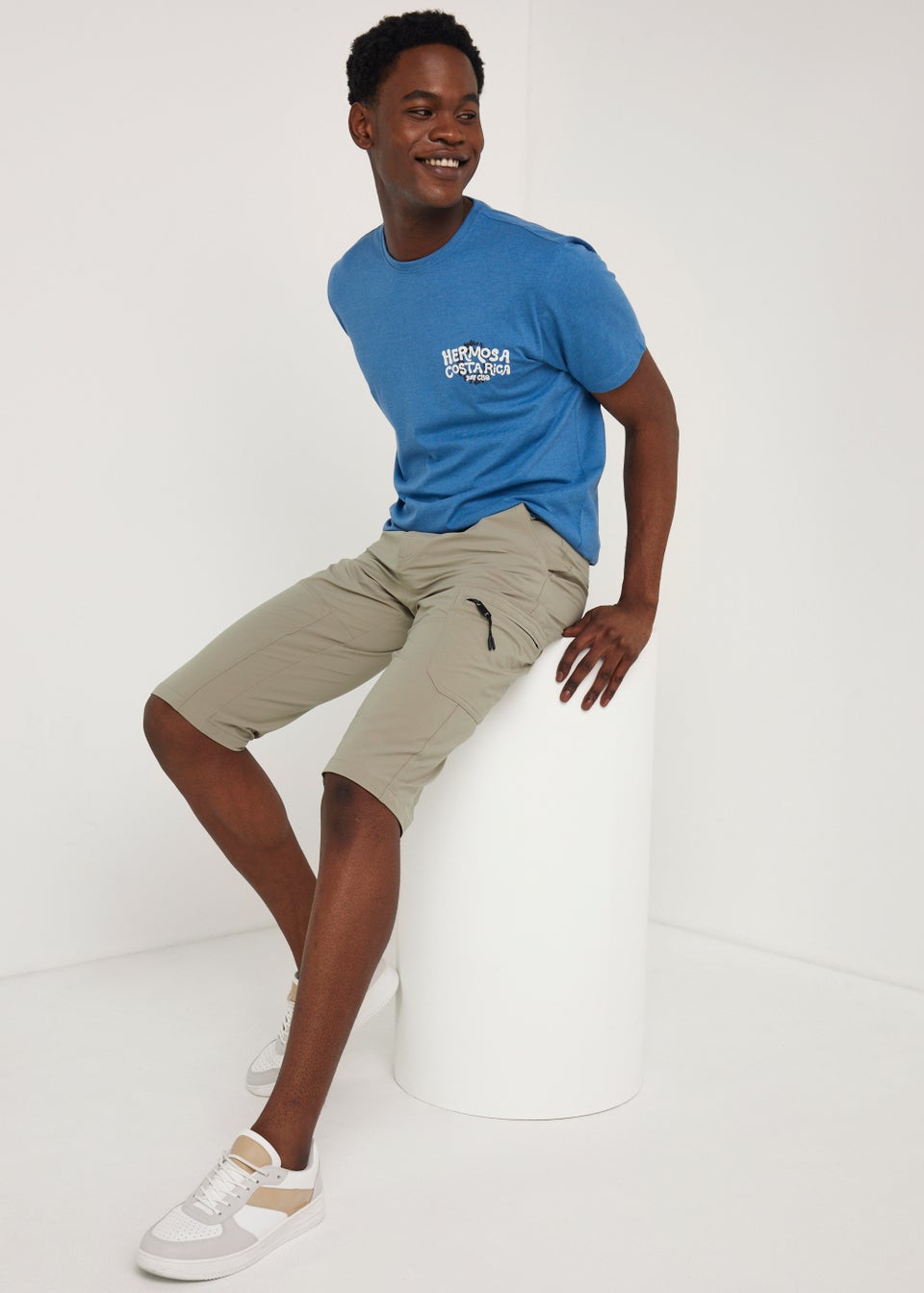 Khaki 3/4 Trek Shorts