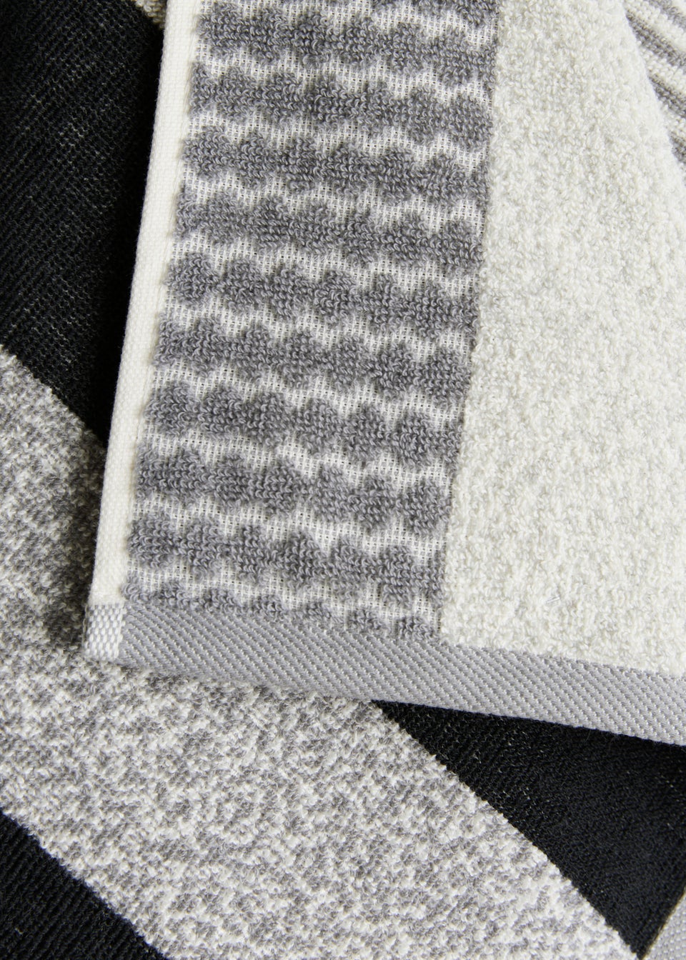 Monochrome 100% Cotton Textured Stripe Towels