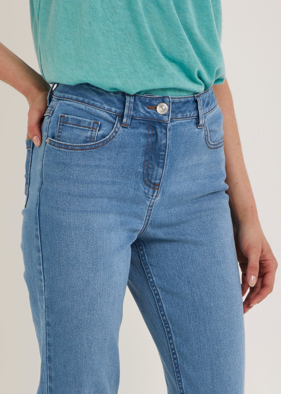 Grace Light Wash Straight Fit Jeans