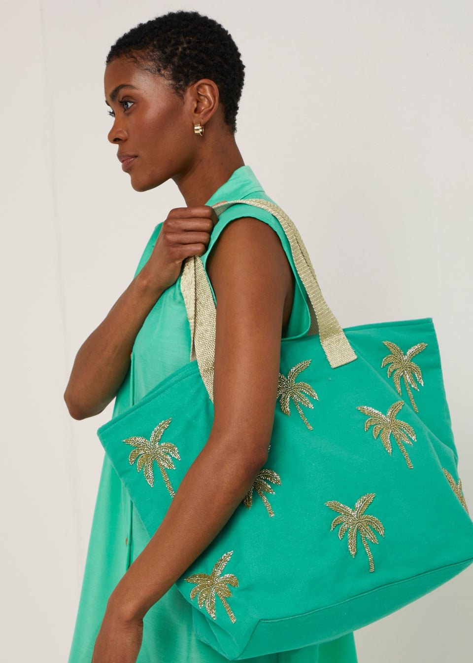 Green Beaded Palm Tree Beach Bag