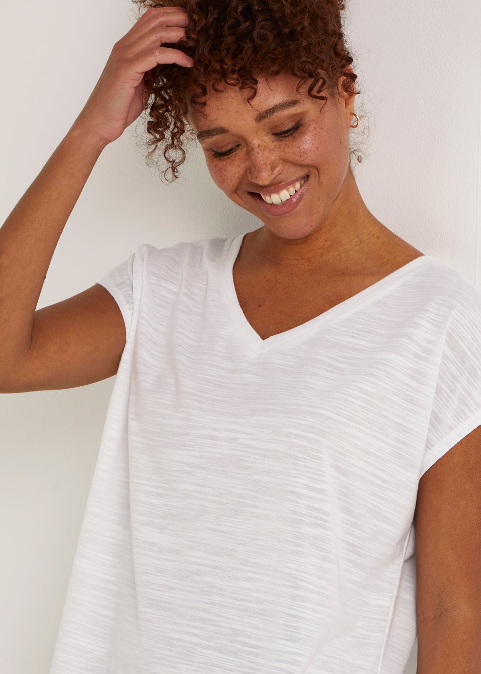 Souluxe White V-Neck Textured Sports T-Shirt