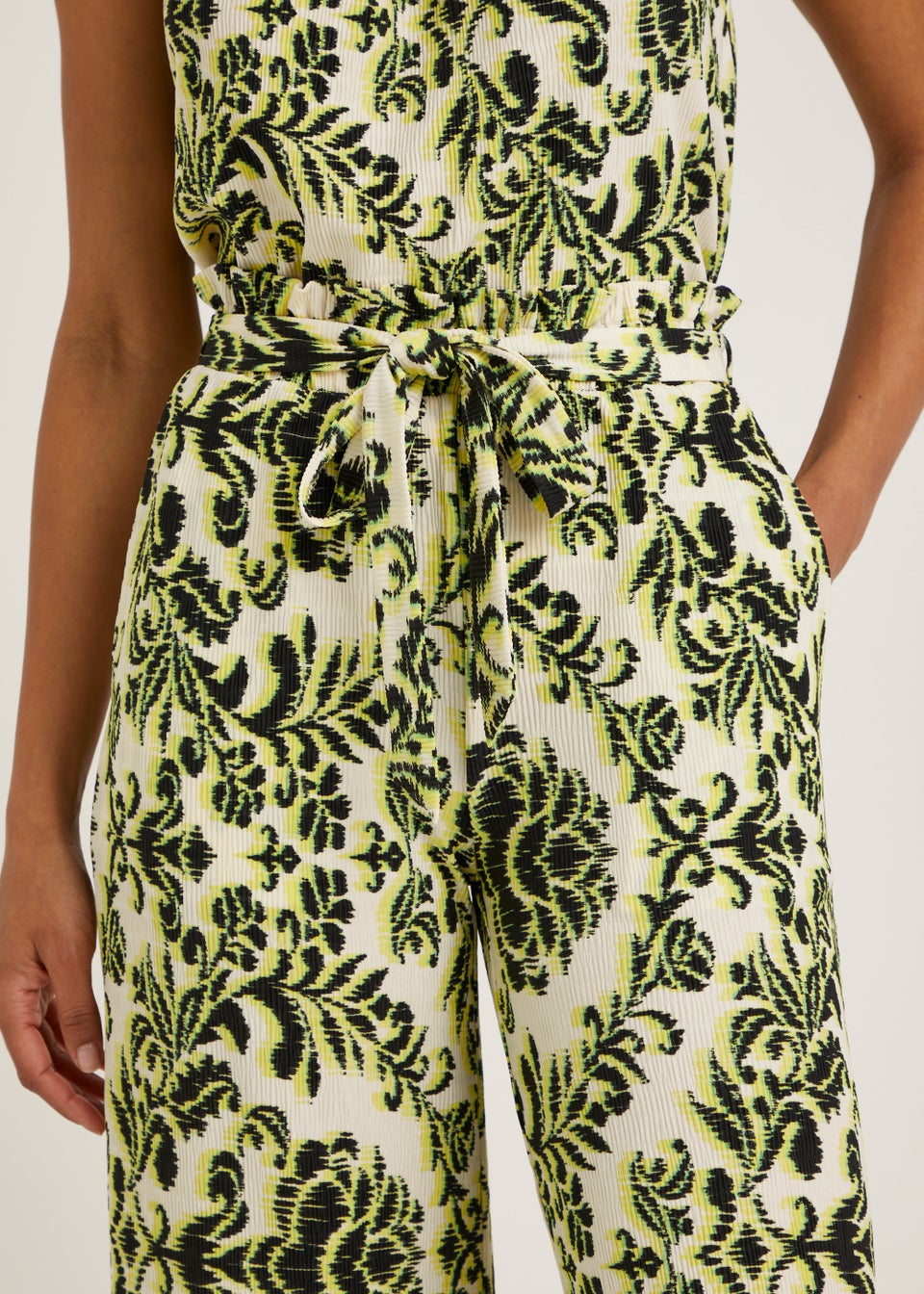 Lime Print Plisse Cropped Trousers
