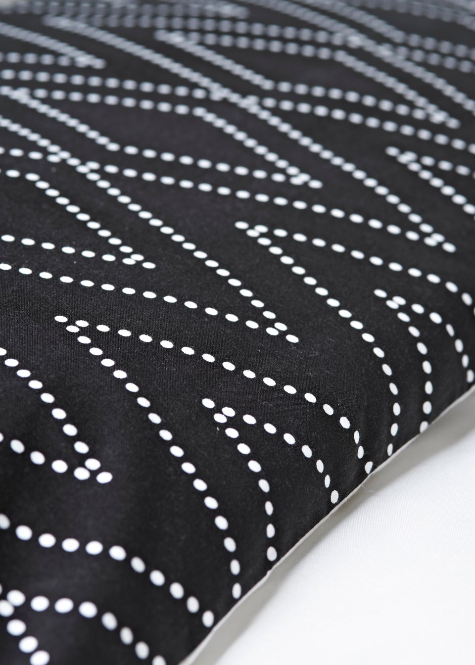 Black & White Zebra Print Reversible Duvet Set