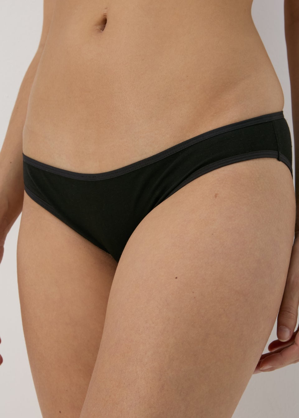 4 Pack Black Mini Knickers