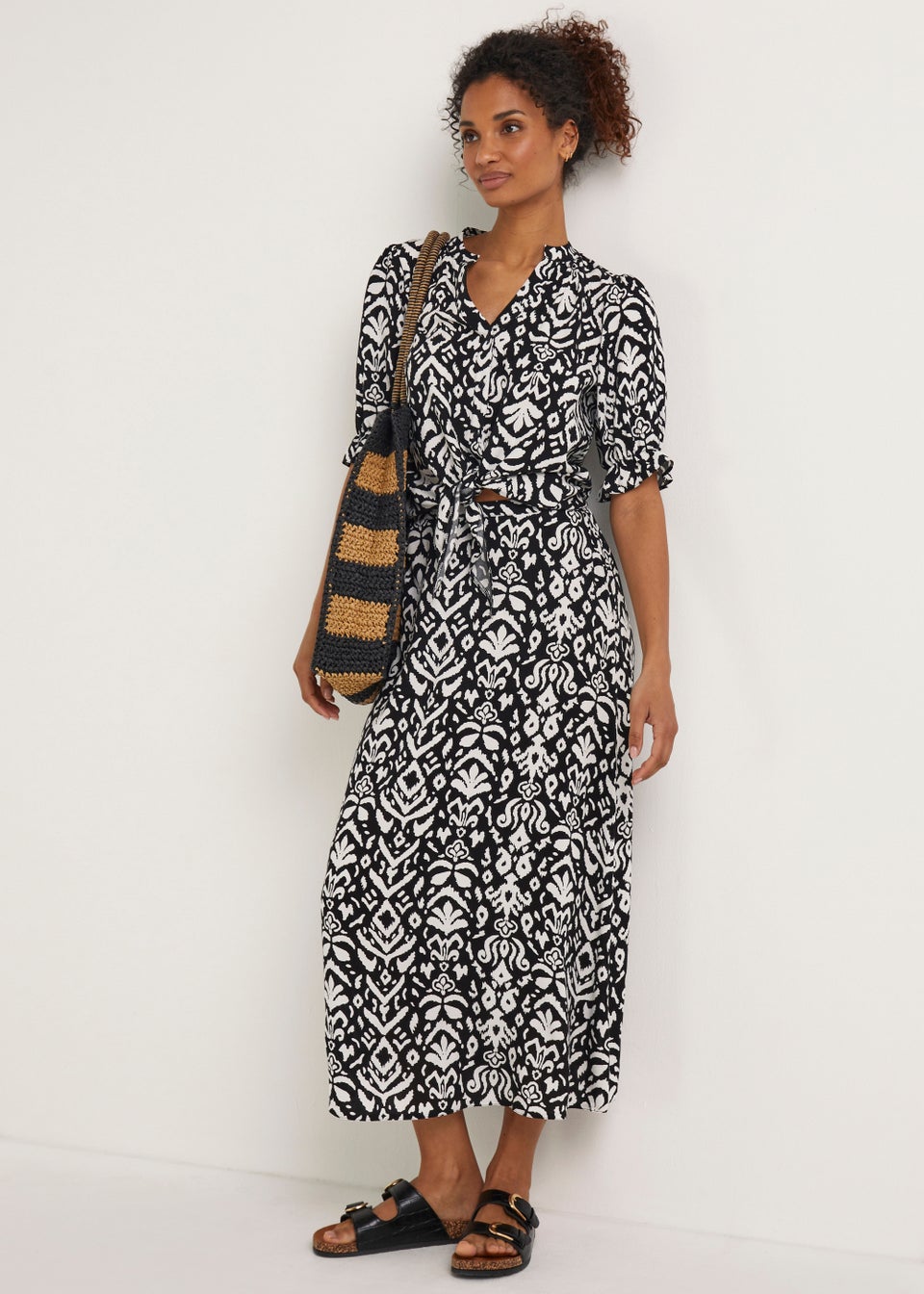 Black & White Print Short Sleeve Shirt