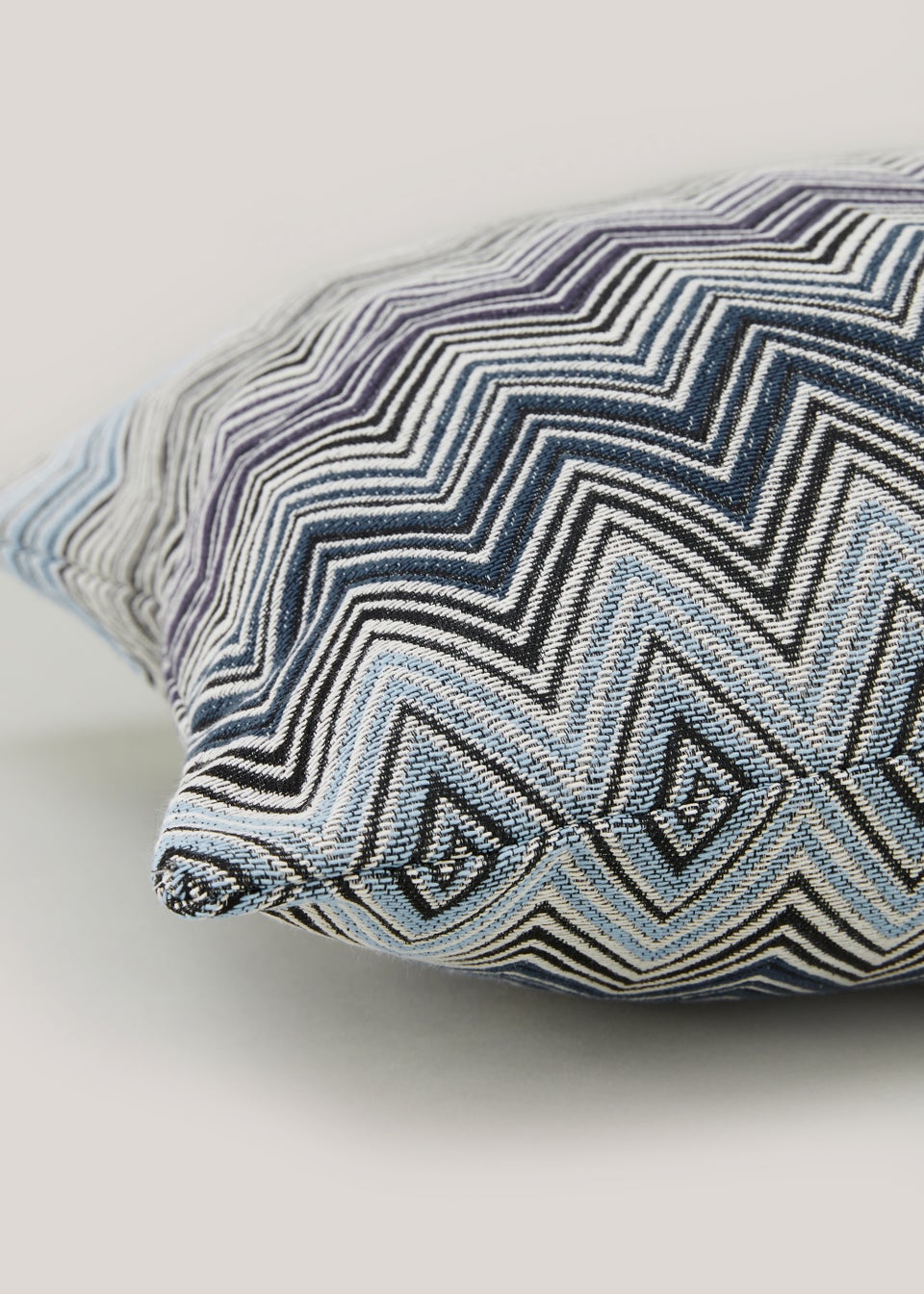 Navy Zig Zag Cushion (43cm x 43cm)