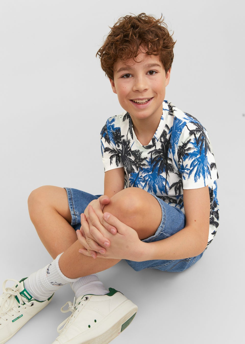 Jack & Jones Junior Multicoloured Palm Tree Print T-Shirt (6-16yrs)