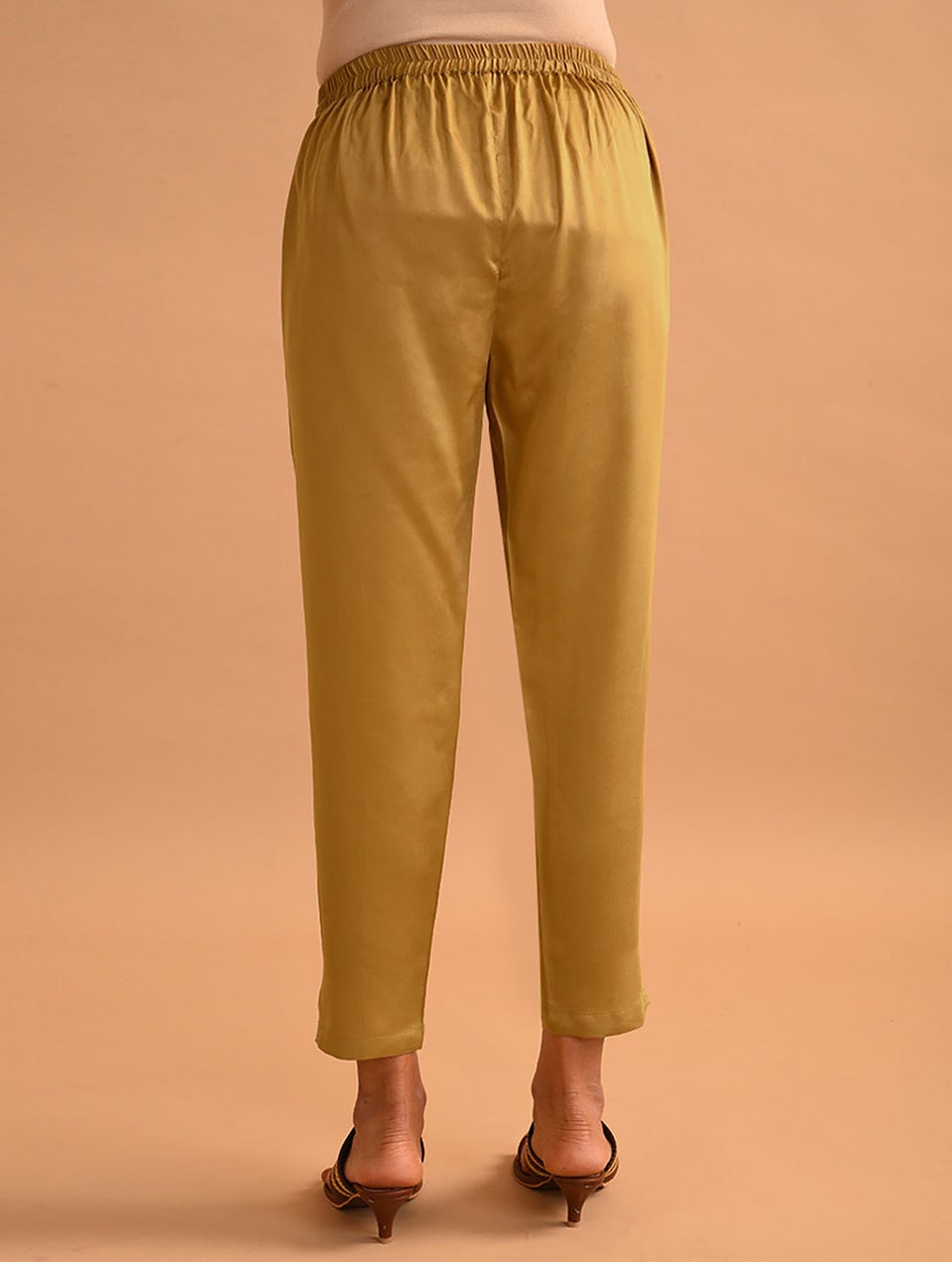 Women Gold Modal Solid Ankle Length Slim Fit Pant - XS