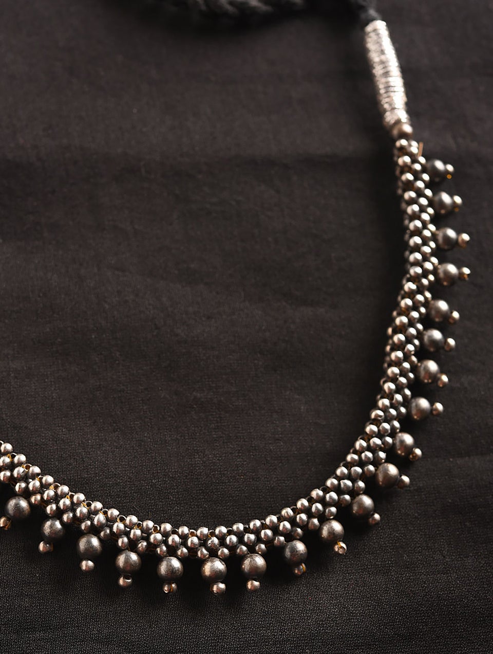 Women Kolhapuri Silver Thussi Necklace