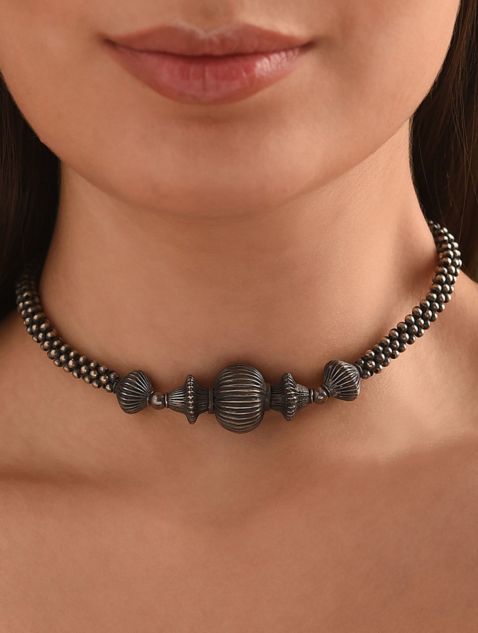 Women Kolhapuri Silver Thussi Necklace