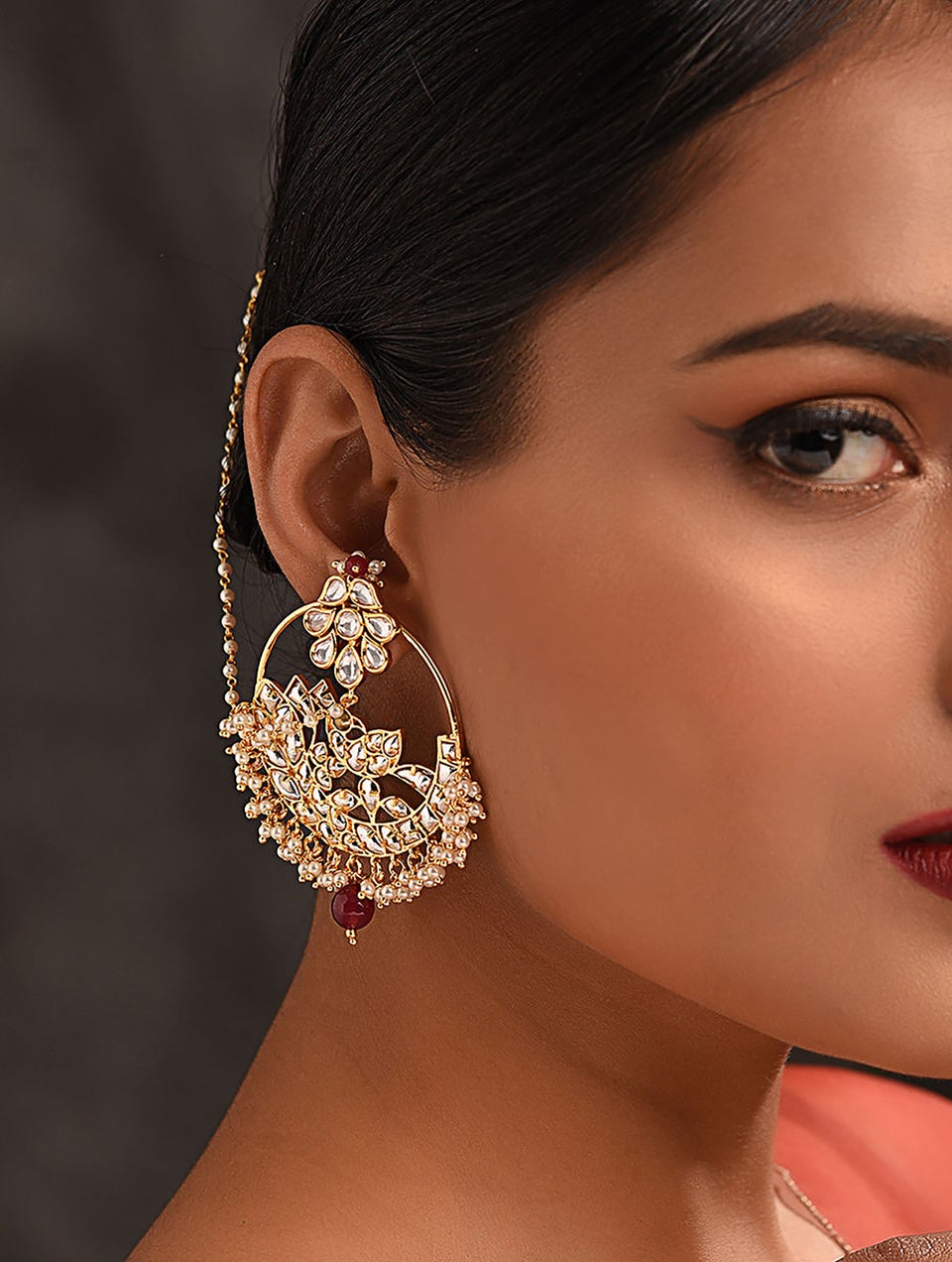 Women Red Gold Tone Foiled Kundan Earrings