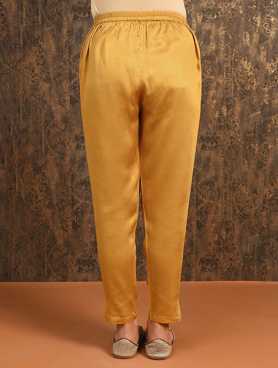 Women Mustard Yellow Modal Solid Ankle Length Slim Fit Pant - XL