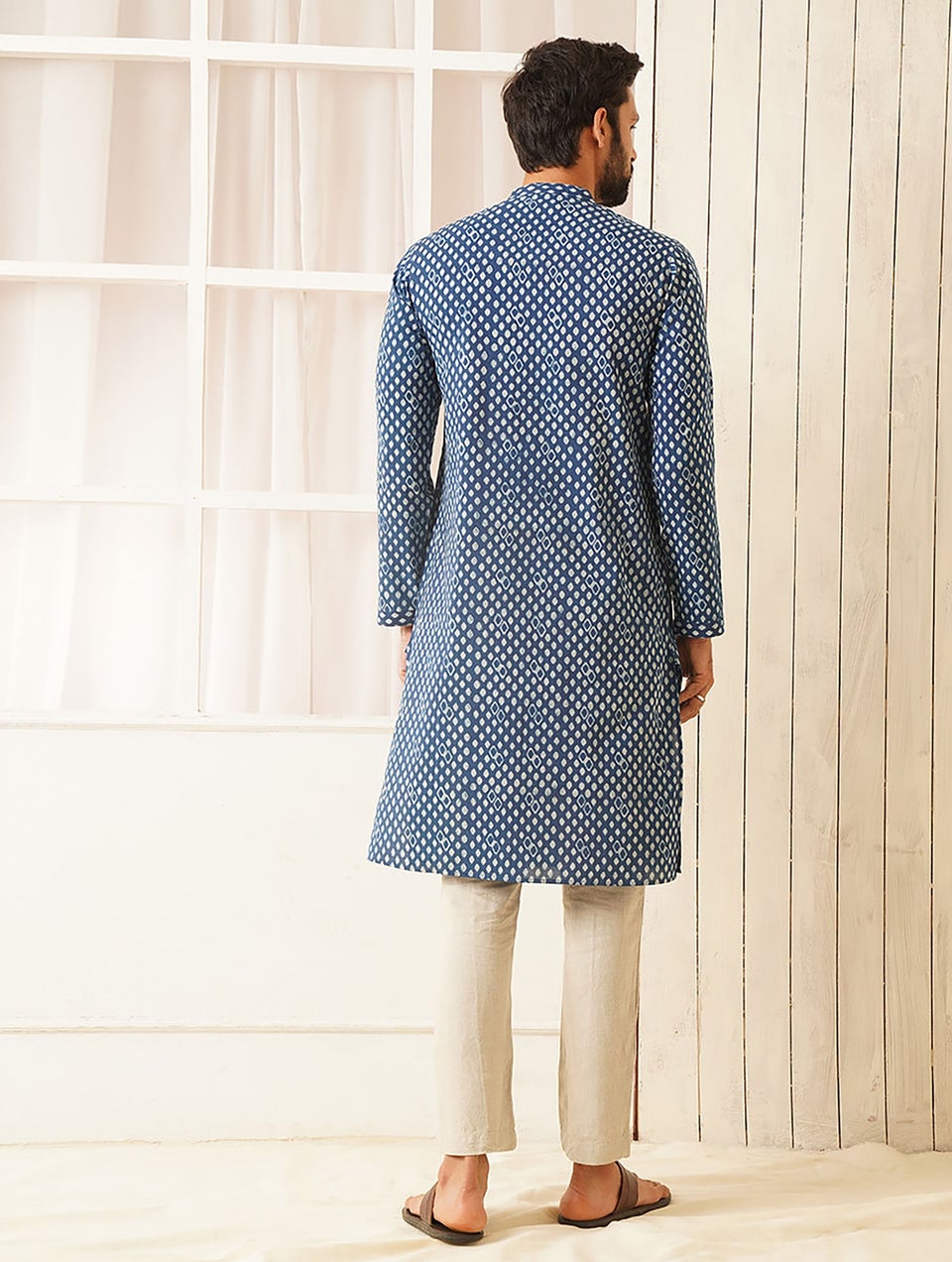 Men Blue Cotton Block Print Mandarin Collar Regular Fit Kurta - 40