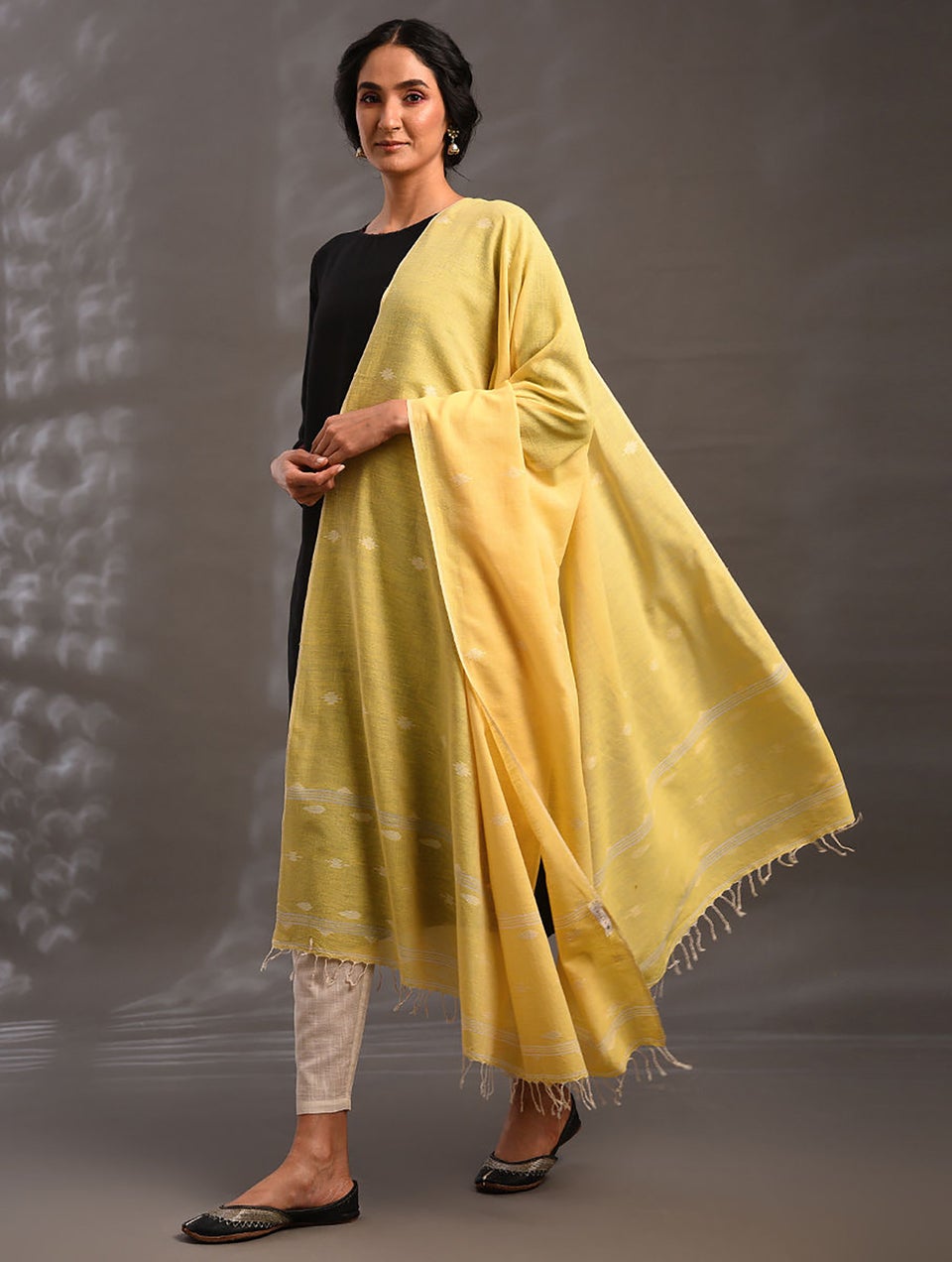 Women Yellow Jamdani Handloom Cotton Dupatta