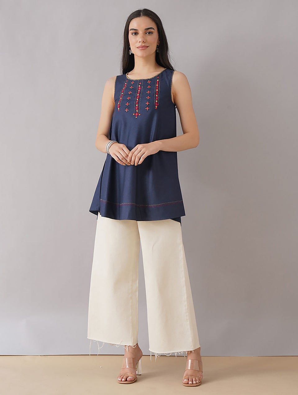 Women Navy Blue Silk Blend Embroidered Round Neck Loose Fit Tunic - XS