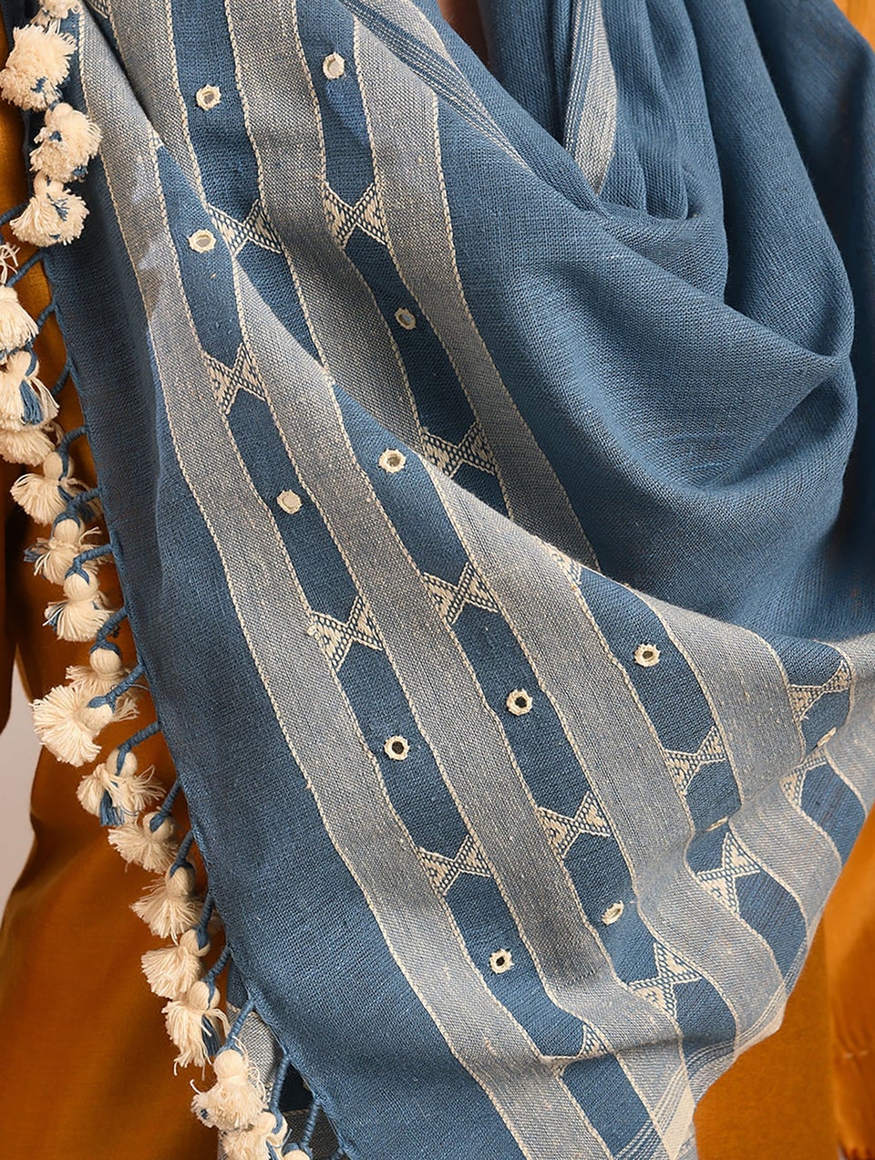 Women Blue Bhujodi Handwoven Cotton Stole