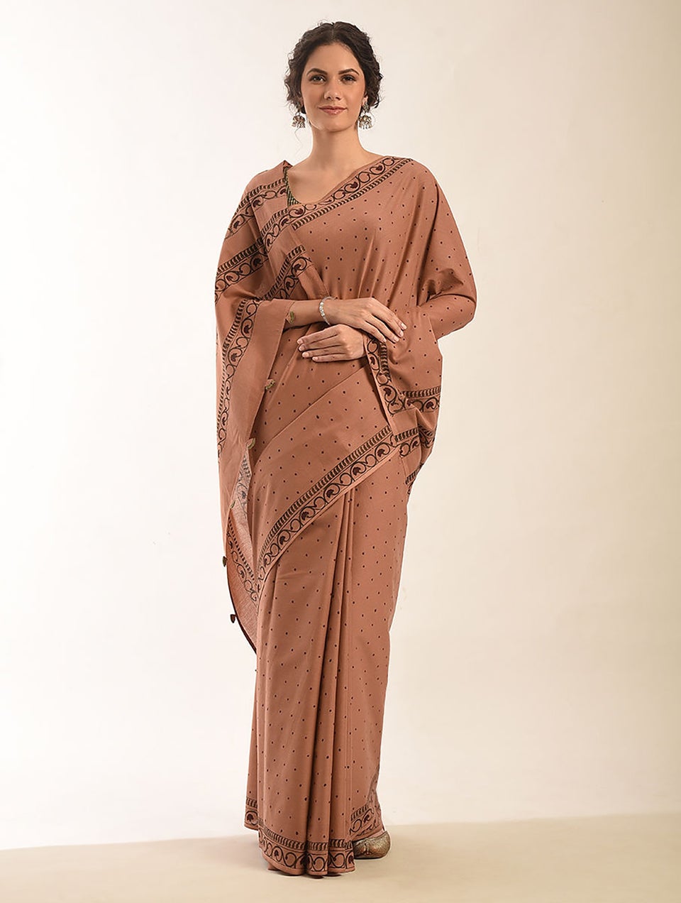 Women Pink Block Printed Voil Saree
