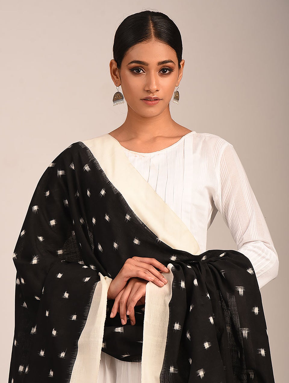 Women Black Handloom Ikat Cotton Dupatta