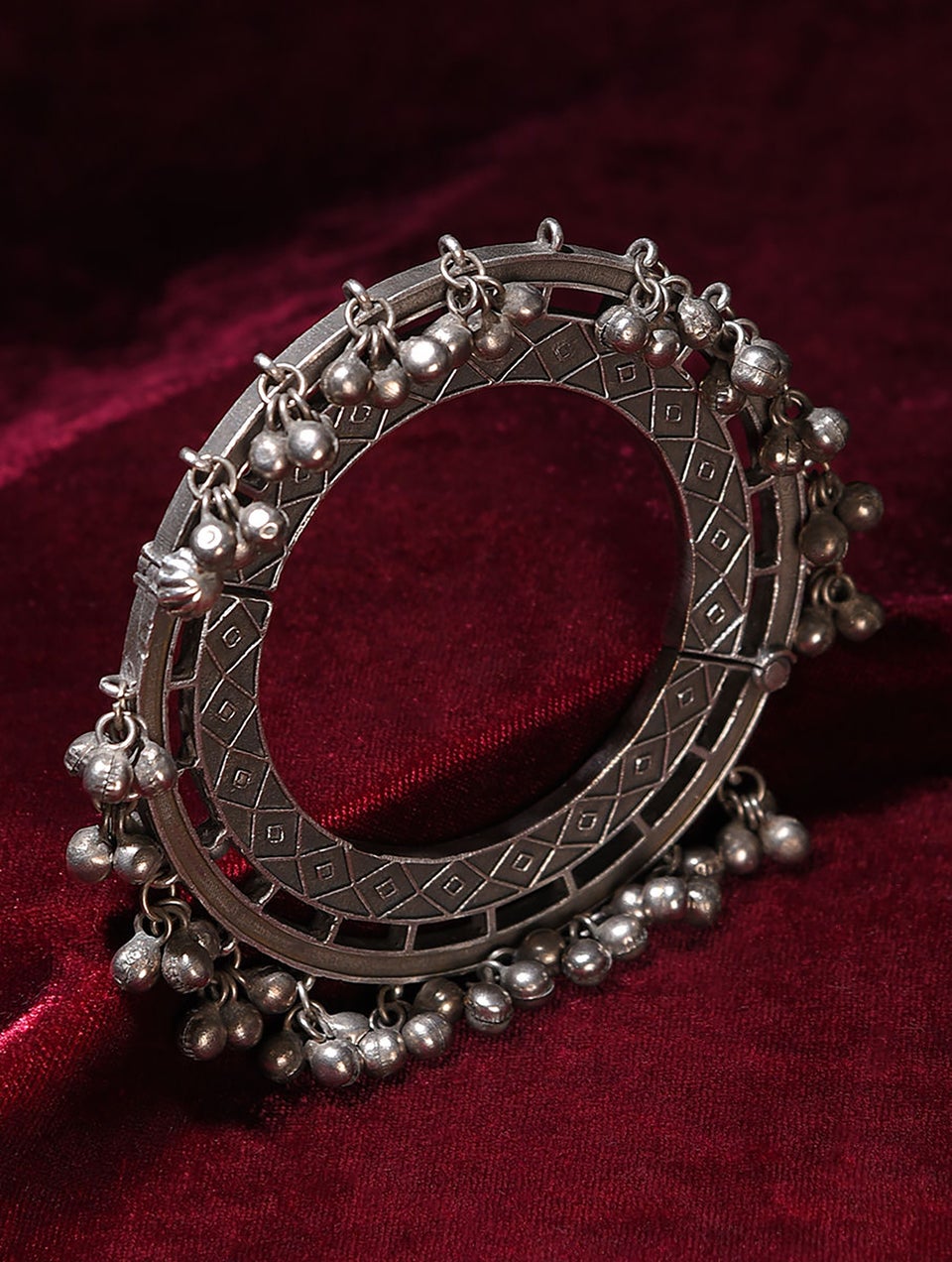 Women Silver Tone Tribal Openable Bangle