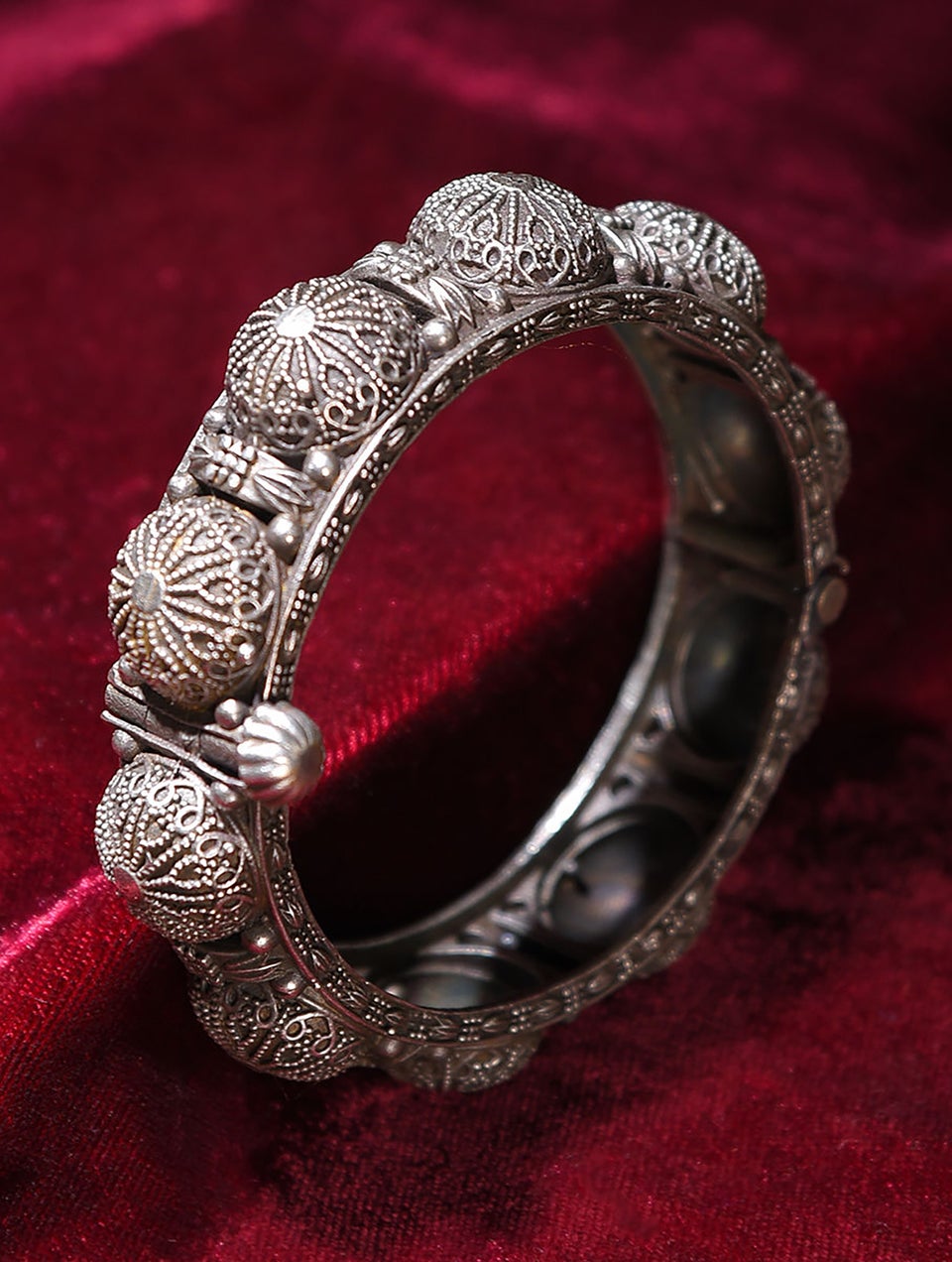 Silver Tone Tribal Openable Bangle