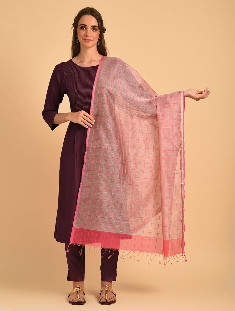 Women Pink Handloom Silk Cotton Dupatta